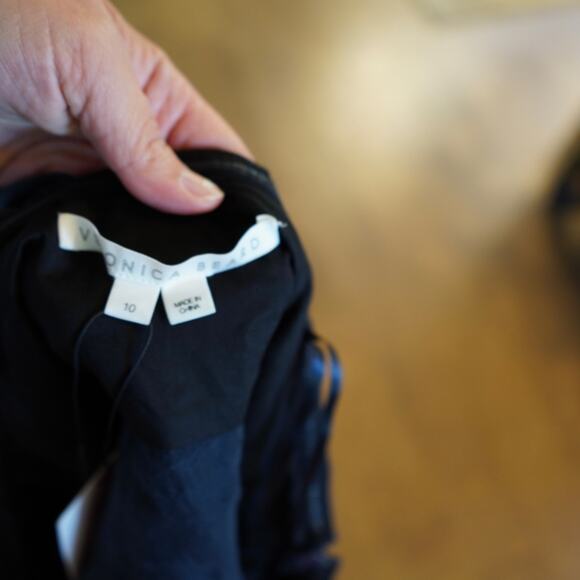 NWT Veronica Beard Belinda Jacquard Linen One Shoulder Strap Top Size 10 Black - Picture 8 of 8